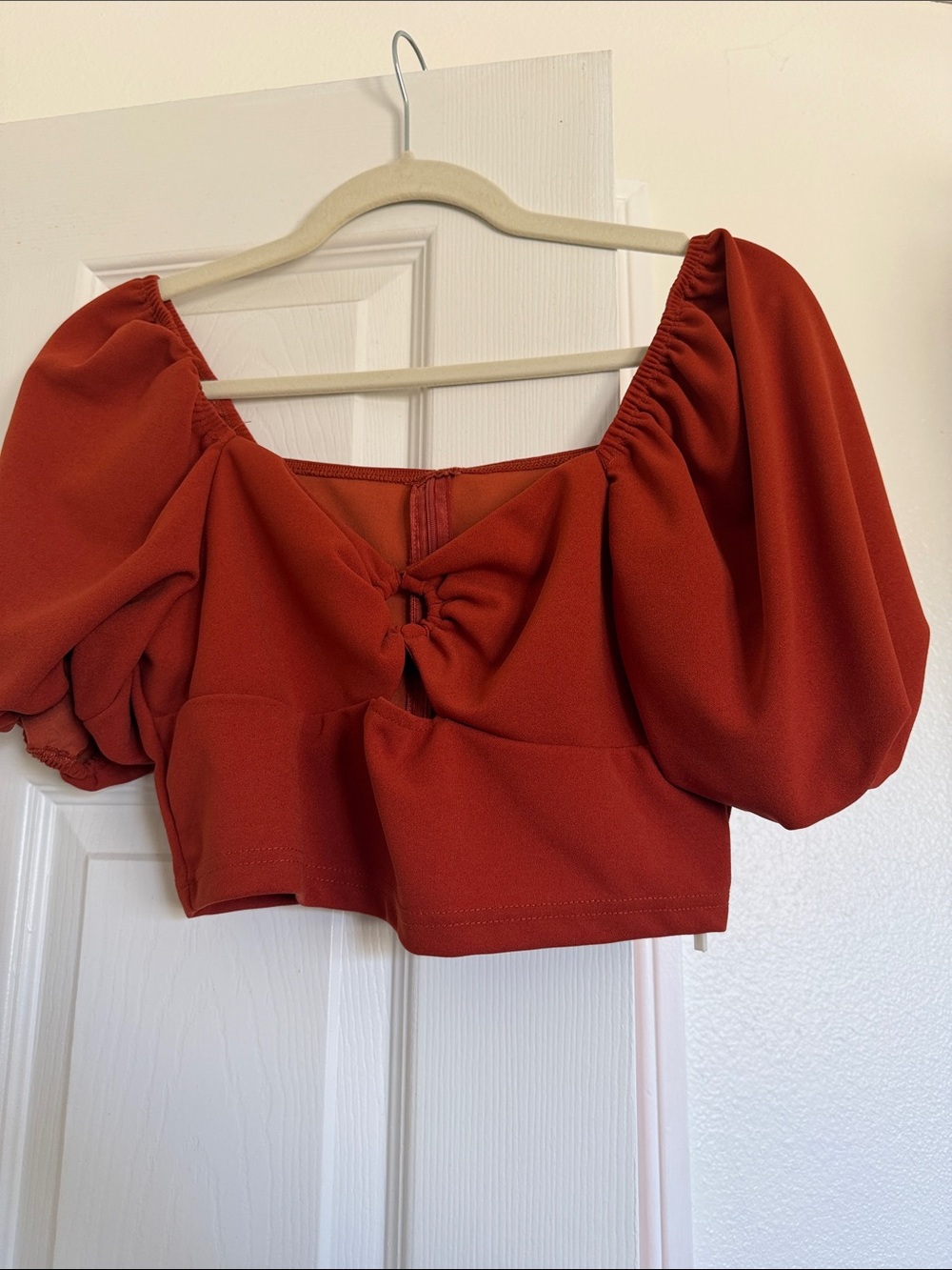 SHEIN Rust Knot-Front Puff Sleeve Crop Top